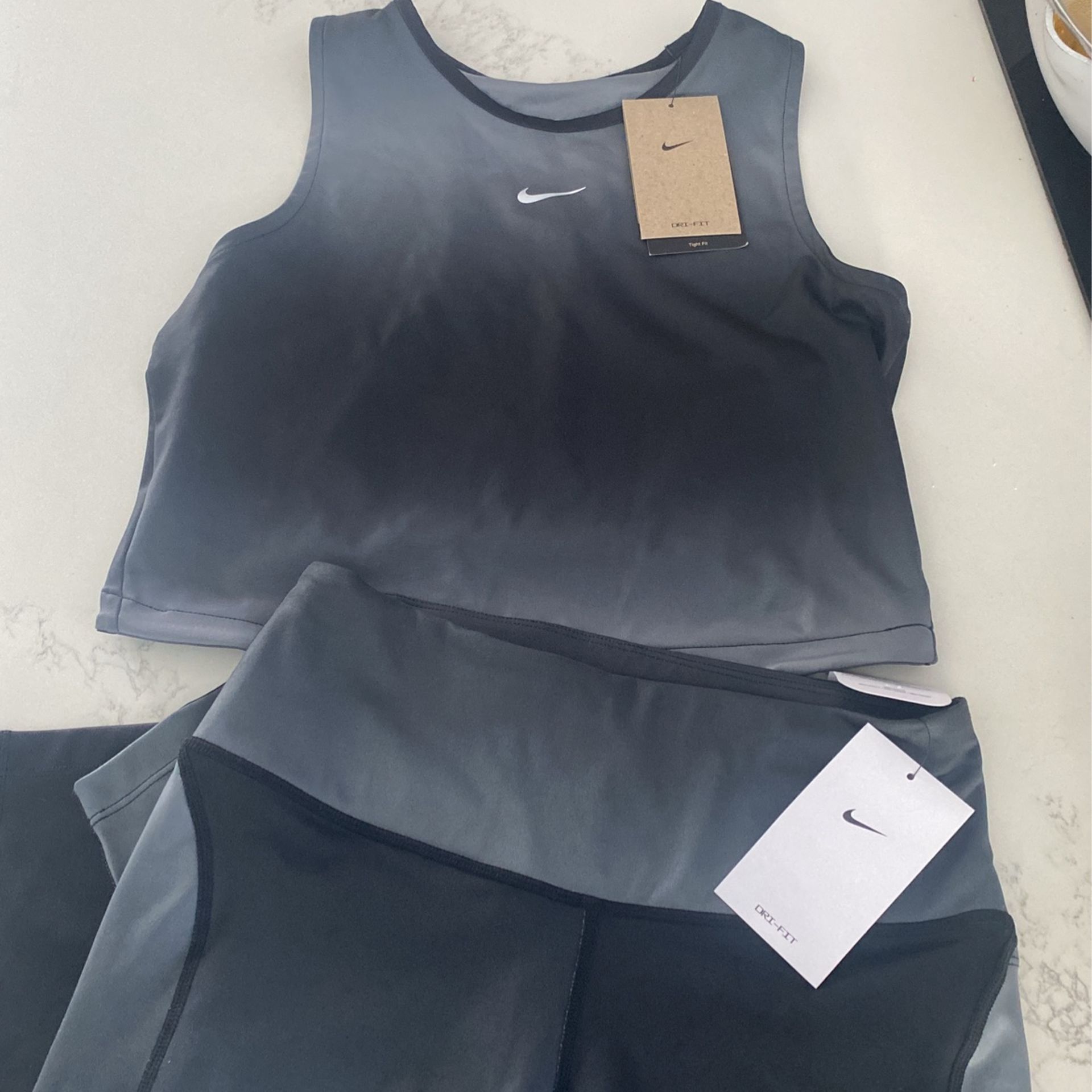 Woman’s Running Set Size  S