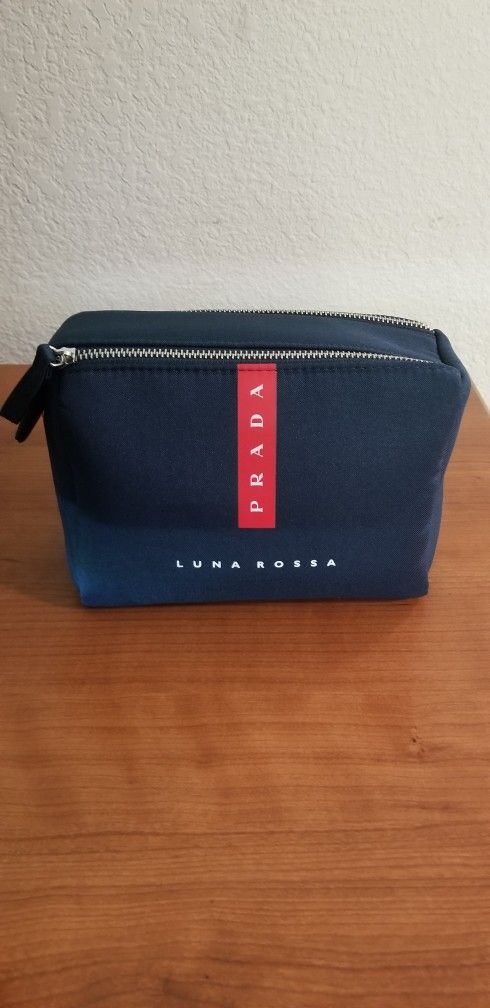 *PRADA* Authentic Luna Rossa Navy Blue Toiletrie Bag. (Universal)