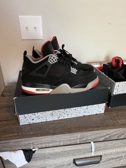 Nike air Jordan retro 4 bred 2012 og  Size 10  Worn them a few times
