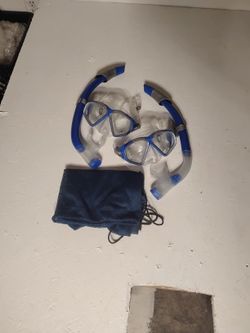 Snorkel/Goggle Set For 2  (Aqua Lung)