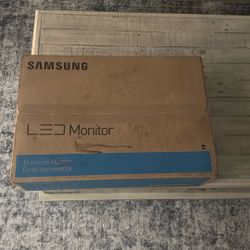 BRAND NEW NEVER BEEN OPEN LED SAMSUNG MONITOR 
