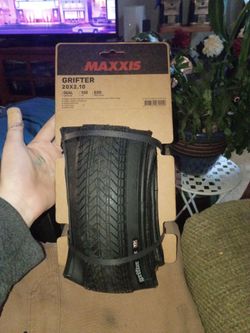 Maxxis grifter tire!