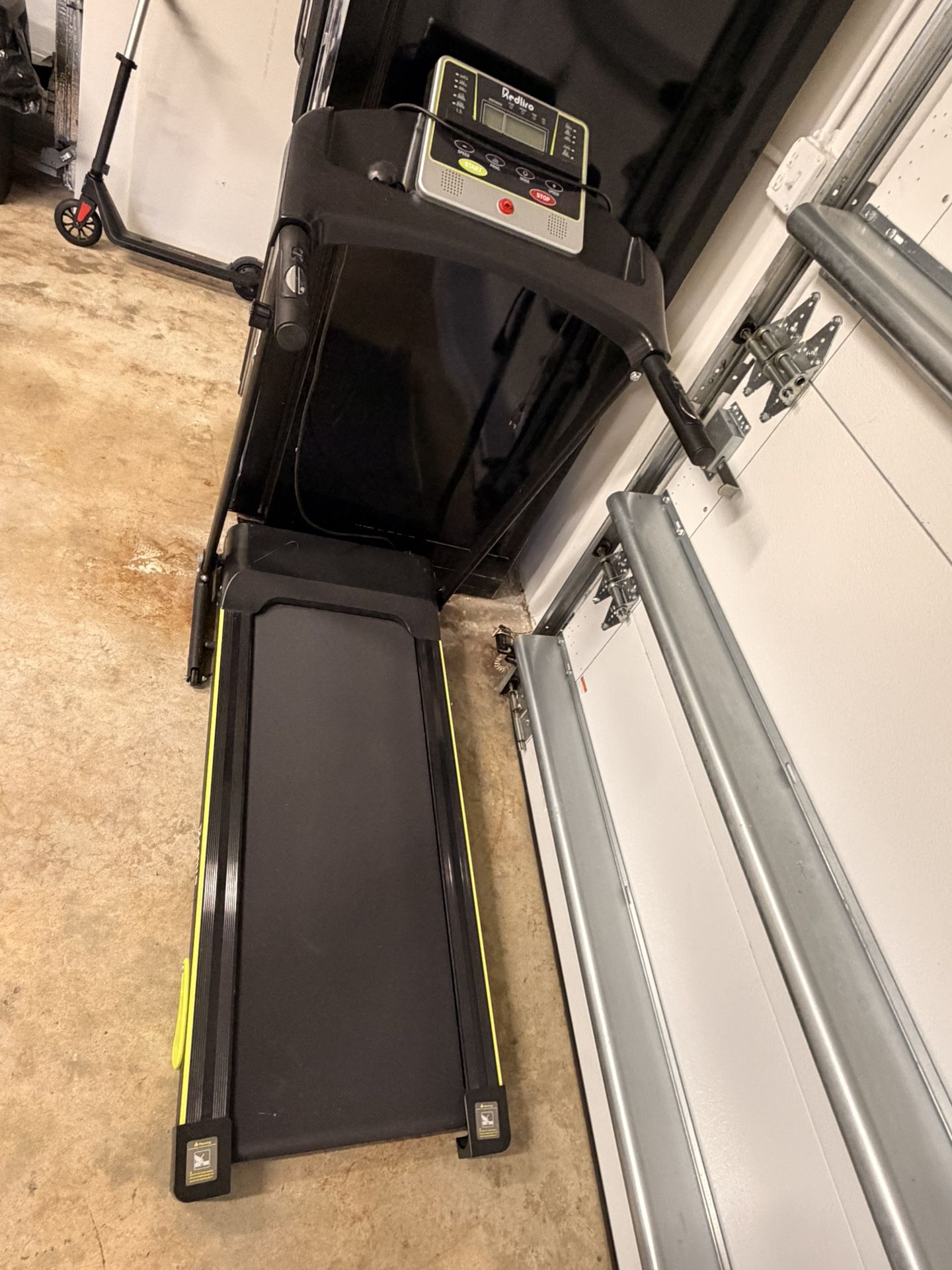 Redliro Treadmill