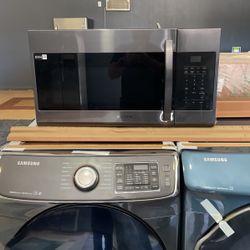 New Samsung Dark Stainless Steel Over The Range Microwave‼️‼️