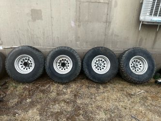4 BFGoodrich All-Terrain T/A KO tires with rims