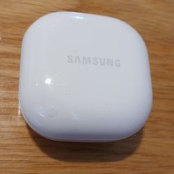 Samsung Buds FE Sec Gen. Bluetooth Earbuds. NON NEGOTIABLE PRICE !