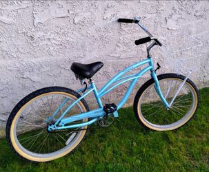 Women's Firmstrong 24" Beach Cruiser bike bicicleta basket