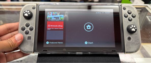 Nintendo Switch V2 HAC-001(-01) Console Gray Joy-Cons w/ Carrying Case & Cover