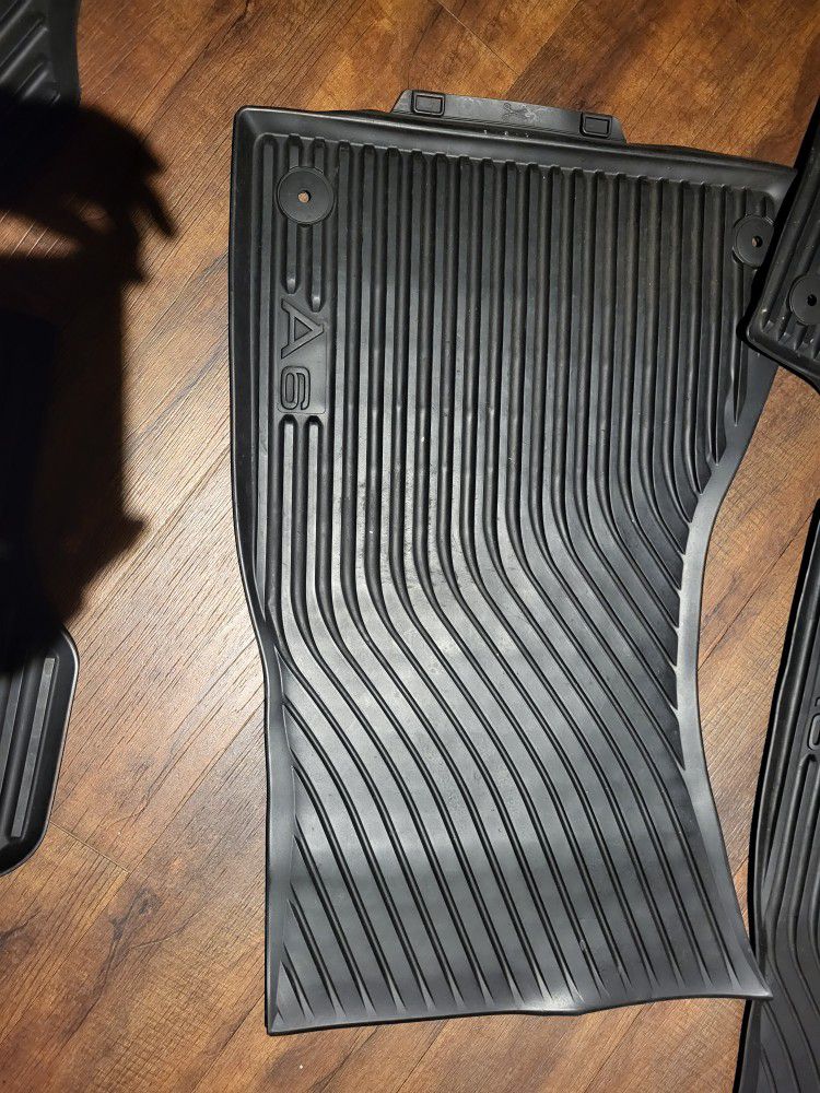 Floor Mat  Audi 6 New