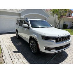 2022 Jeep Grand Wagoneer Series III