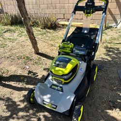 RYOBI
21 Inch HP 40 Volt Brushless Cordless Self Propelled Lawn Mower 1 Battery 1 Charger