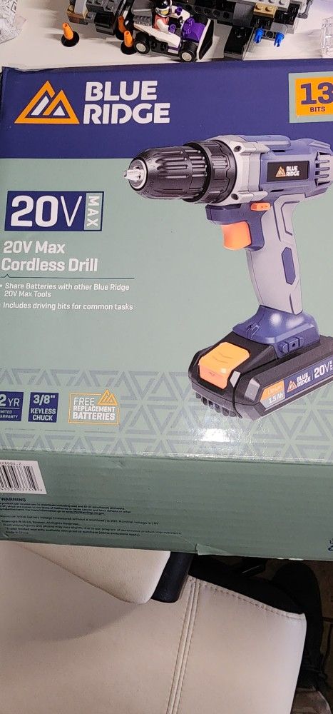 20v Drill With Drillbit Case