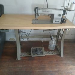 Maquina Industrial de Una Ahuja 