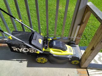Battery operated lawn mower