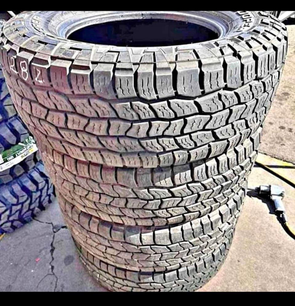 285 70 17 Cooper Tires Con 80% De Vida Las 4tires