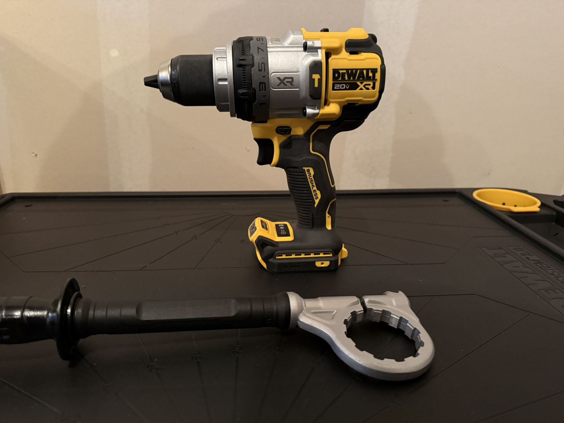 DEWALT DCD1007B 20V MAX* XR® BRUSHLESS CORDLESS 1/2 IN. 3-SPEED HAMMER DRILL (TOOL ONLY)