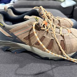 Steel toe work shoe size 12