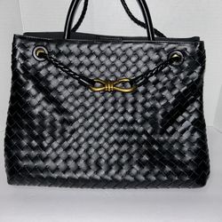 Black Crossbody