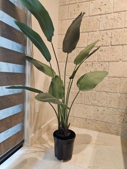 Artificial indoor plant