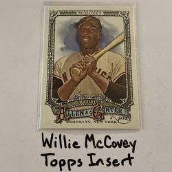 Willie McCovey San Francisco Giants Hall of Fame 1st Baseman Topps Short Print Insert Card. SP302. 