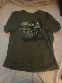 Men’s Large shirts