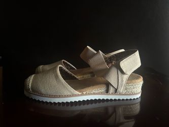 Women's shoes