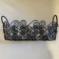 Curly Wire Caddy