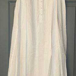 The Victoria's Secret Gold Label Vintage Summer Breeze White Nightgown .  size Medium 