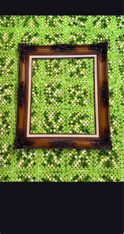 Vintage Large Victorian Style Brown Wood Ornate Picture Frame