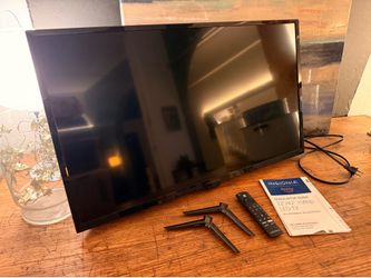 32” firetv INSIGNIA  1080P LED TV  +  BEST BUY WALL MOUNT