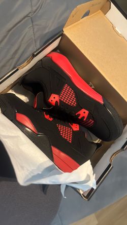 Red thunder air Jordan retro 4