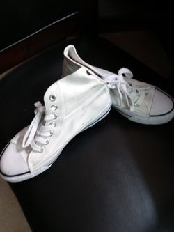 Tennis Blancos Sz 7. Negros 7.5