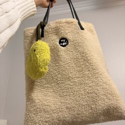 Cute faux fur tote bag with keychain mini