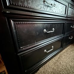 Dresser/ Drawer 