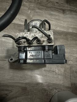 Honda Civic ABS Pump