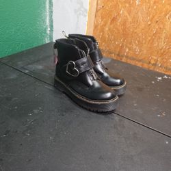 Dr Martin Boots Womens Size 9