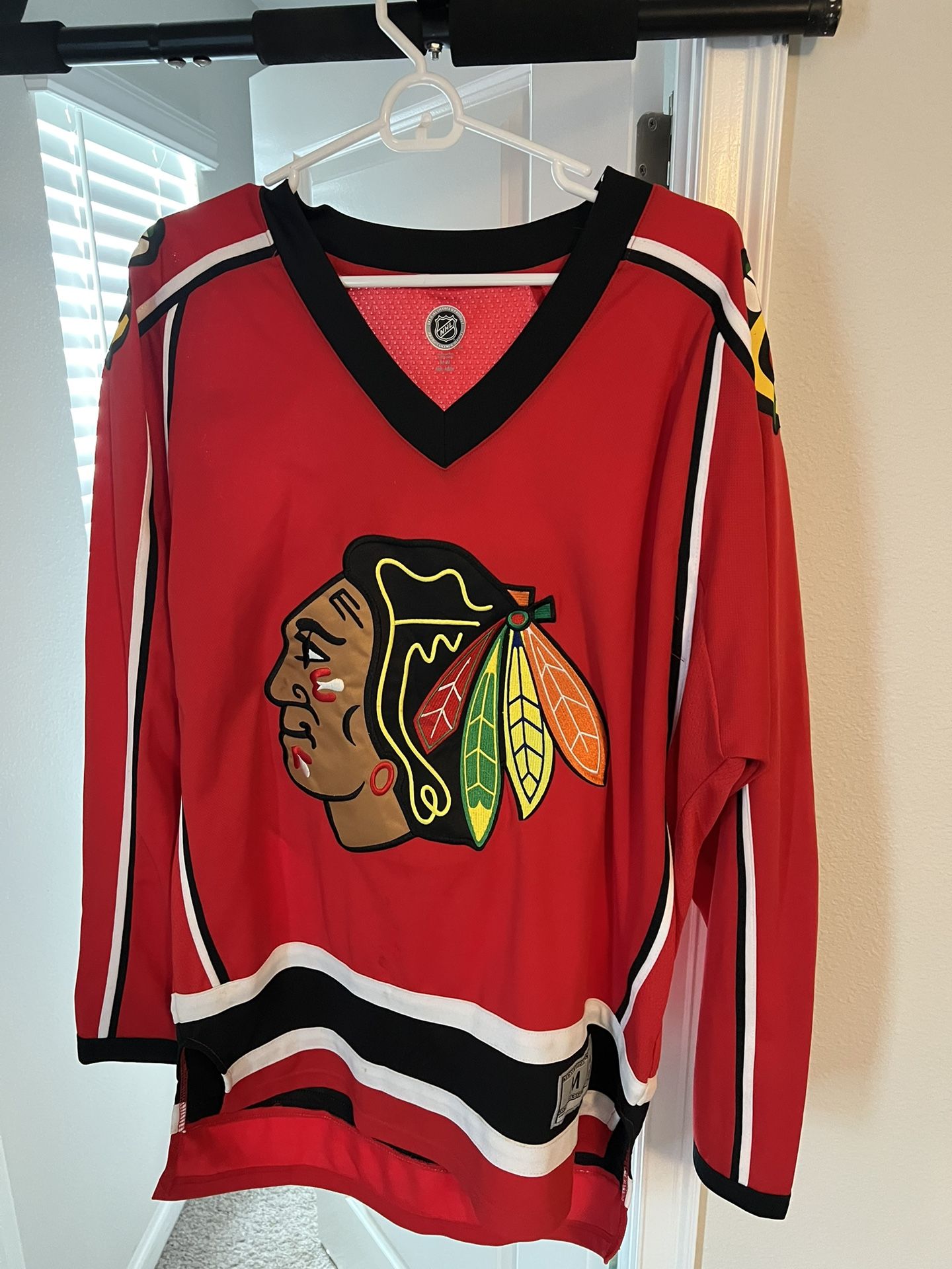 Patrick Kane #88 Chicago Blackhawks Official NHL Jersey – Adult Medium – Excellent Condition