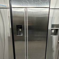 Monogram Built In Side By Side 42 Inch Refrigerator 