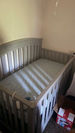 Baby crib