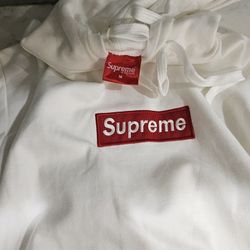 Supreme Hoodie - Never Worn