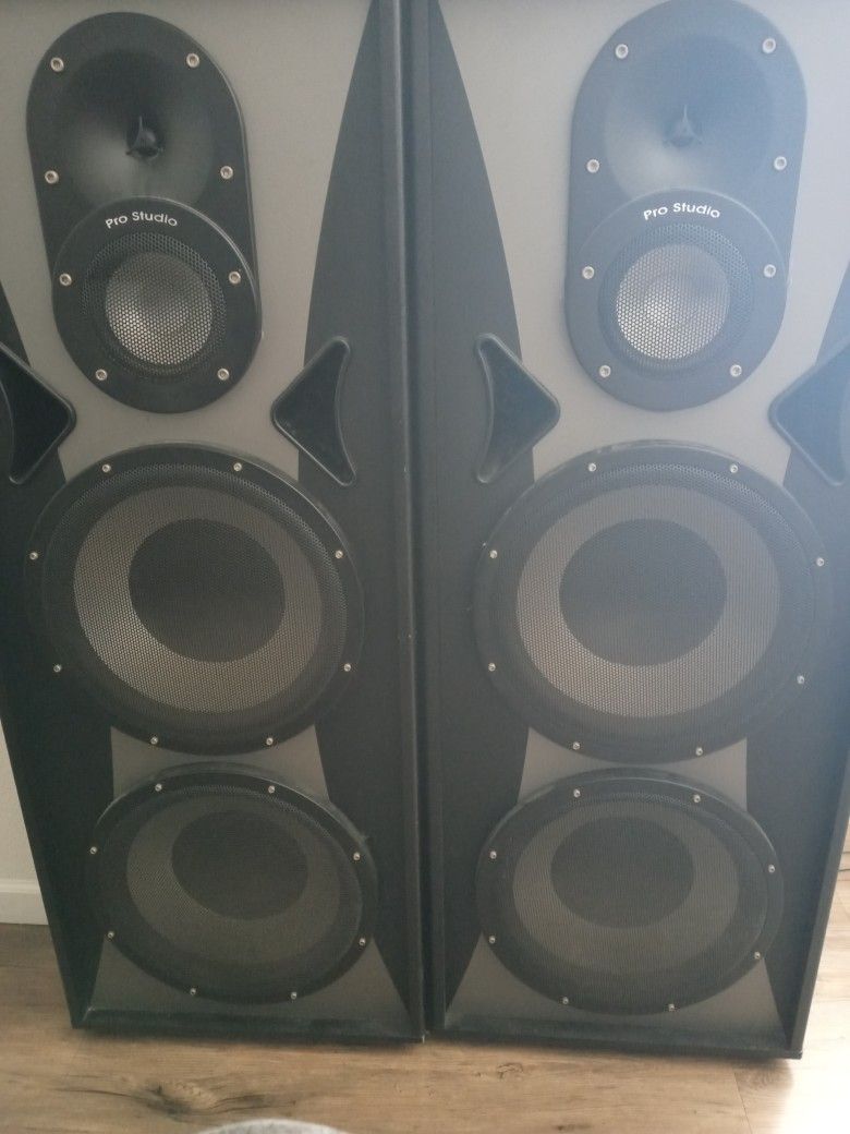 Pro Studio 15 Inch Home Audio Dj Speakers LOUD!!!