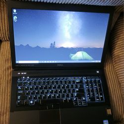 Basic Gaming 17.3 Inch Laptop Intel Quad Core i7 CPU 16 GB RAM 500 GB SSD DVDRW Webcam ATI FirePro M6000 GPU 