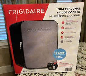 FRIGIDAIRE MINI PERSONAL FRIDGE