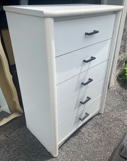 Vintage Palliser 5-Drawer Dresser / Chest – Modern White & Black