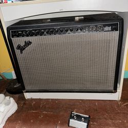 Fender Ultimate Chorus, Two Twelves