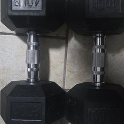 SET OF DUMBBELLS OF 40 POUNDS...PESAS