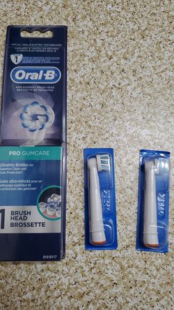 3 Oral-B replacement brush heads