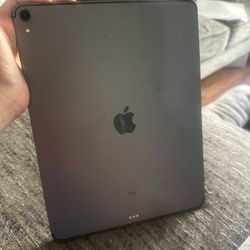 Apple iPad Pro 12.9-inch Wi-Fi + Cellular 256GB Space Gray + Smart Keyboard