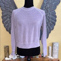 Lululemon Lavender Women's crew Neck Sweater
