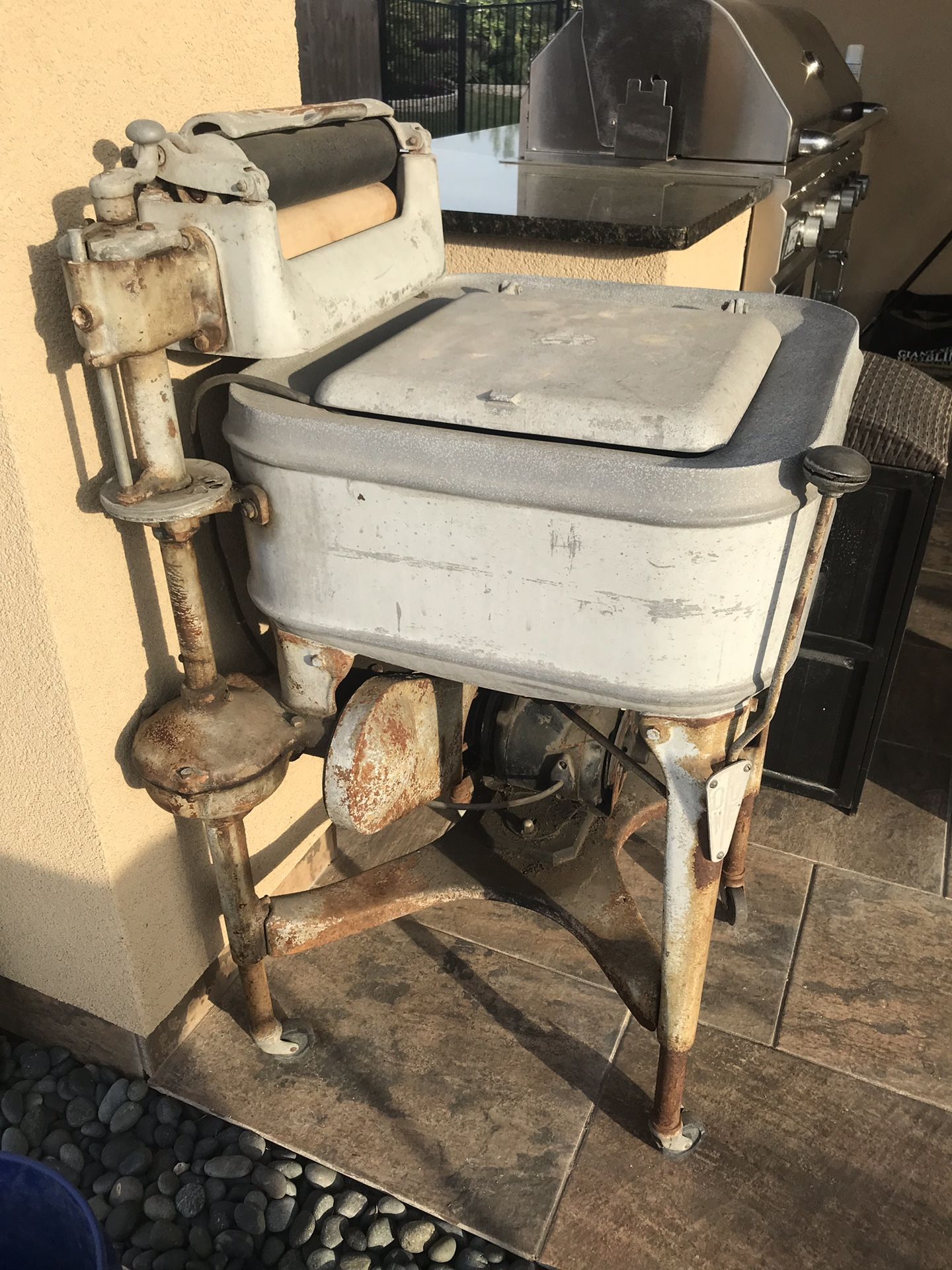 1934 Vintage Maytag washing machine